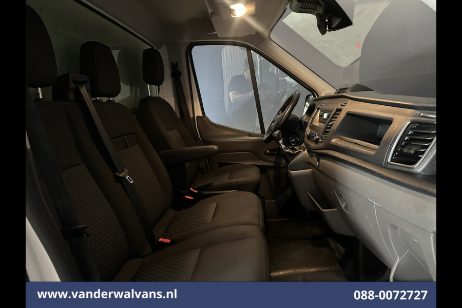 Ford Transit 2.0 TDCI 130pk Bakwagen Laadklep Euro6 Airco | Cruisecontrol | Verwarmde Voorruit | 1040 kg laadvermogen Bijrijdersbank