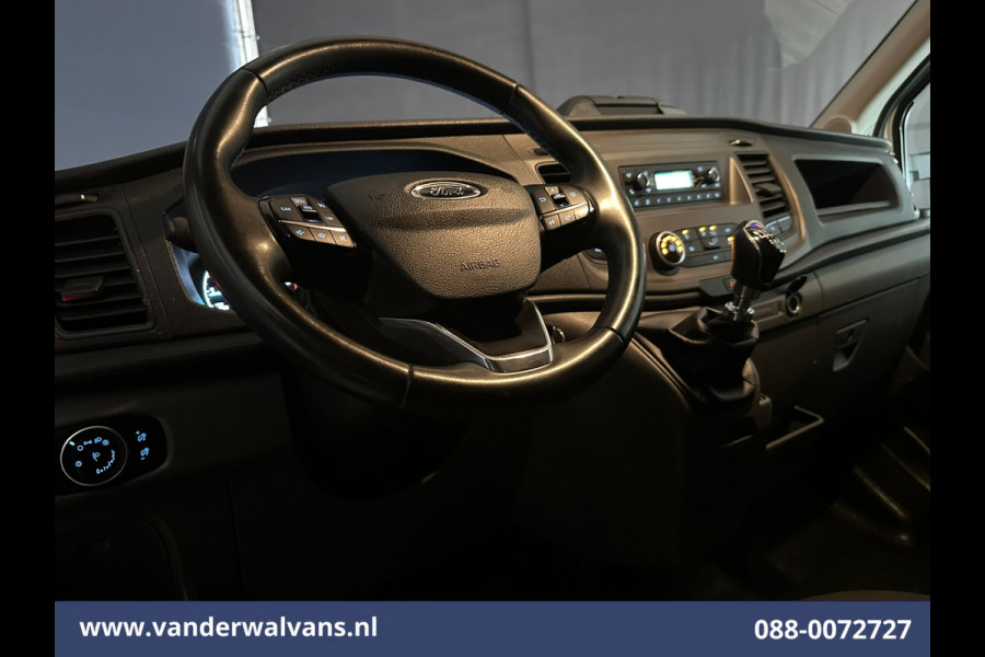 Ford Transit 2.0 TDCI 130pk Bakwagen Laadklep Euro6 Airco | Cruisecontrol | Verwarmde Voorruit | 1040 kg laadvermogen Bijrijdersbank