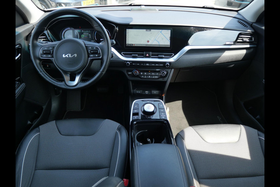 Kia e-Niro Edition 64 kWh | 3Fase | Stoel/Stuur Verwarming | Navi | Adaptief | Carplay |