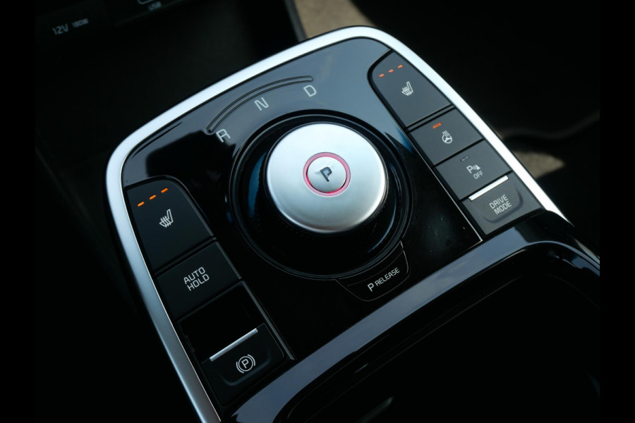 Kia e-Niro Edition 64 kWh | 3Fase | Stoel/Stuur Verwarming | Navi | Adaptief | Carplay |