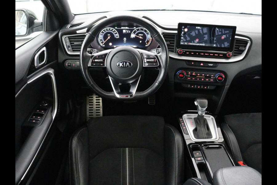 Kia ProCeed 1.5 T-GDI GT-Line | Panoramadak | Leder/alcantara | Stoel/stuur verwarming | Carplay | Cruise control | Climate control | Camera | Park assist |