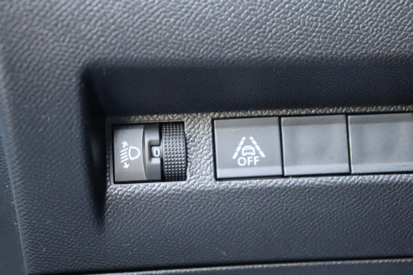 Peugeot 208 1.2 PT Allure parelmoer met. org.NL h.leer navi carplay