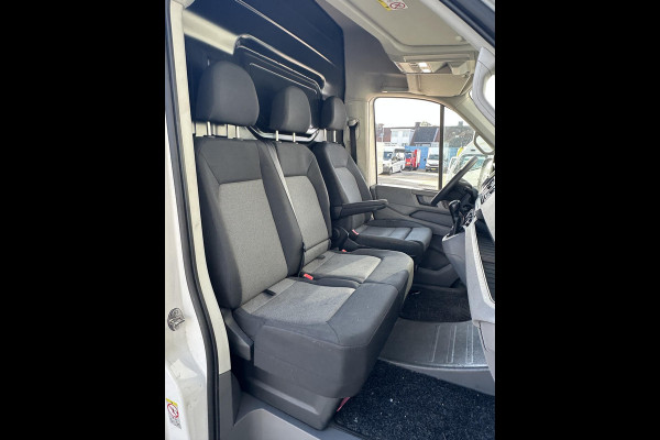 Volkswagen Crafter 35 2.0 TDI L2H2 Bus met laadklep Dhollandia