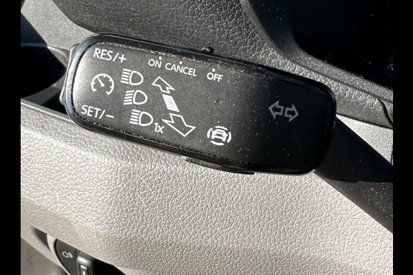 Volkswagen Crafter 35 2.0 TDI L2H2 Bus met laadklep Dhollandia