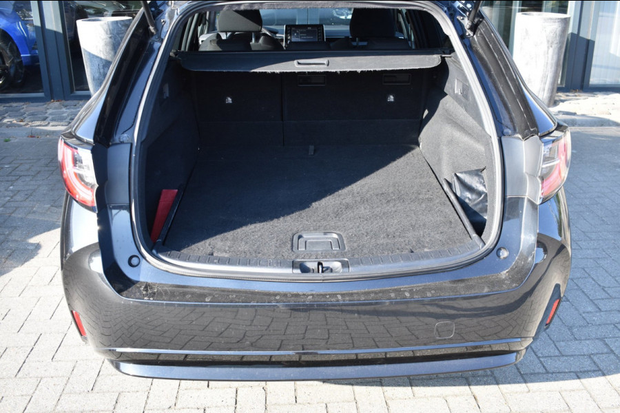 Toyota Corolla Touring Sports 1.8 Hybrid | CAMERA | STOELVERWARMING | APPLE CARPLAY | ANDROID AUTO | NAP