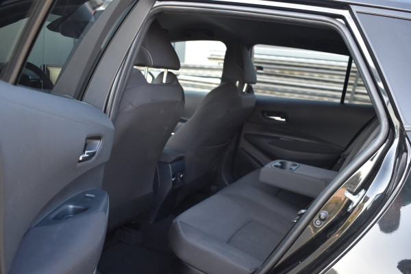 Toyota Corolla Touring Sports 1.8 Hybrid | CAMERA | STOELVERWARMING | APPLE CARPLAY | ANDROID AUTO | NAP