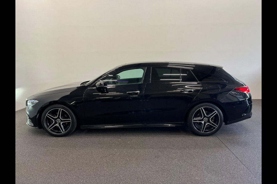 Mercedes-Benz CLA-Klasse Shooting Brake 180 Business Solution AMG Panoramadak Trekhaak Multibeam LED Nightpakket