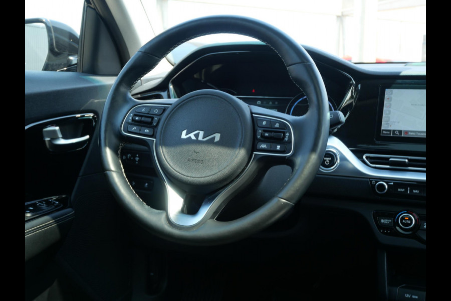 Kia e-Niro DynamicPlusLine 64 kWh | 3Fase | Cruise | Schuif-kanteldak | Navi | keyless | Carplay |