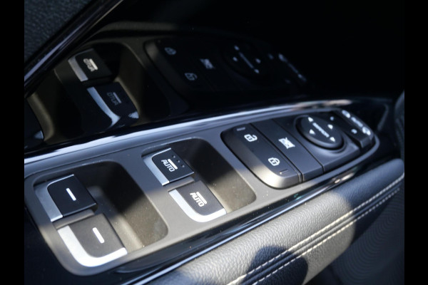 Kia e-Niro DynamicPlusLine 64 kWh | 3Fase | Cruise | Schuif-kanteldak | Navi | keyless | Carplay |