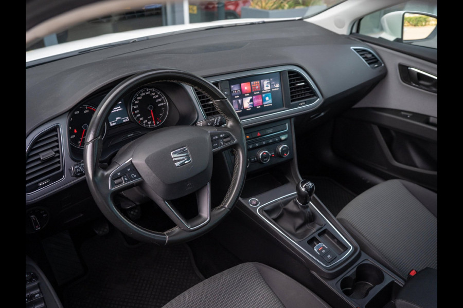 Seat Leon ST 1.0 TSI Style | Panorama | Keyless | Stoelverwarming | Camera | Carplay