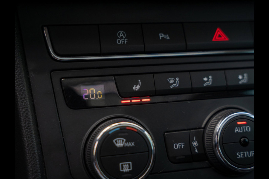 Seat Leon ST 1.0 TSI Style | Panorama | Keyless | Stoelverwarming | Camera | Carplay