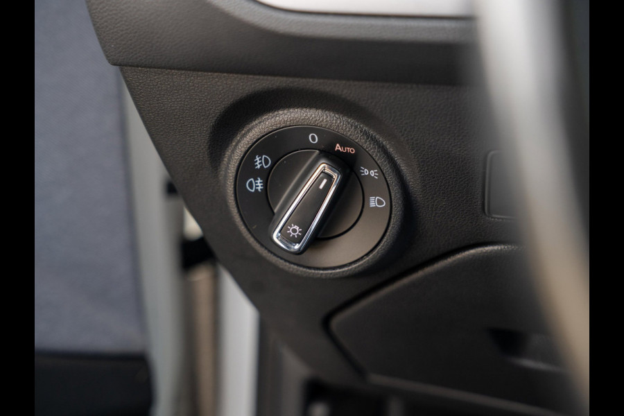 Seat Leon ST 1.0 TSI Style | Panorama | Keyless | Stoelverwarming | Camera | Carplay