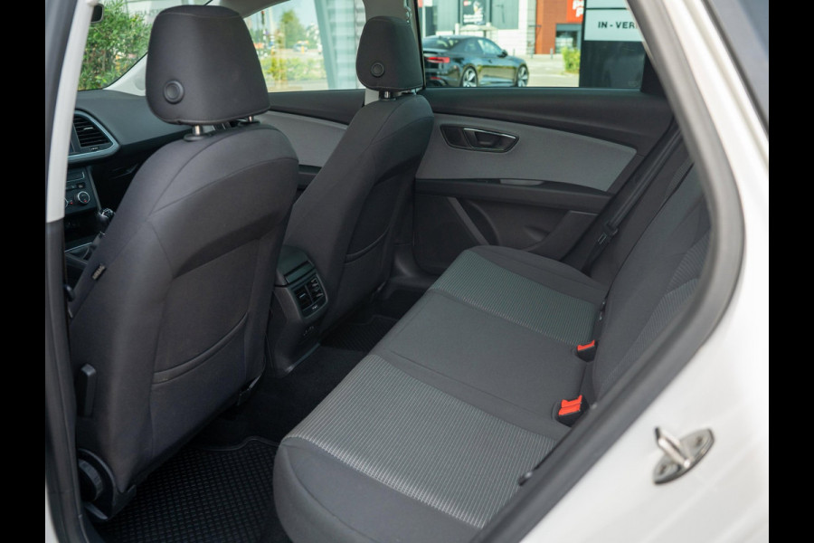 Seat Leon ST 1.0 TSI Style | Panorama | Keyless | Stoelverwarming | Camera | Carplay