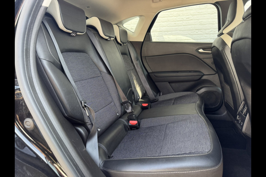 Renault Captur 1.3 TCe 140 Intens Automaat Navi Carplay Clima Camera PDC V+A
