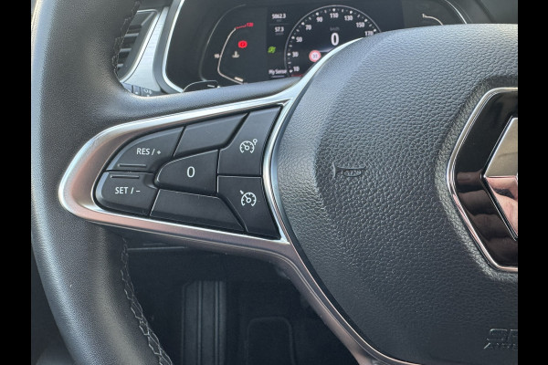 Renault Captur 1.3 TCe 140 Intens Automaat Navi Carplay Clima Camera PDC V+A