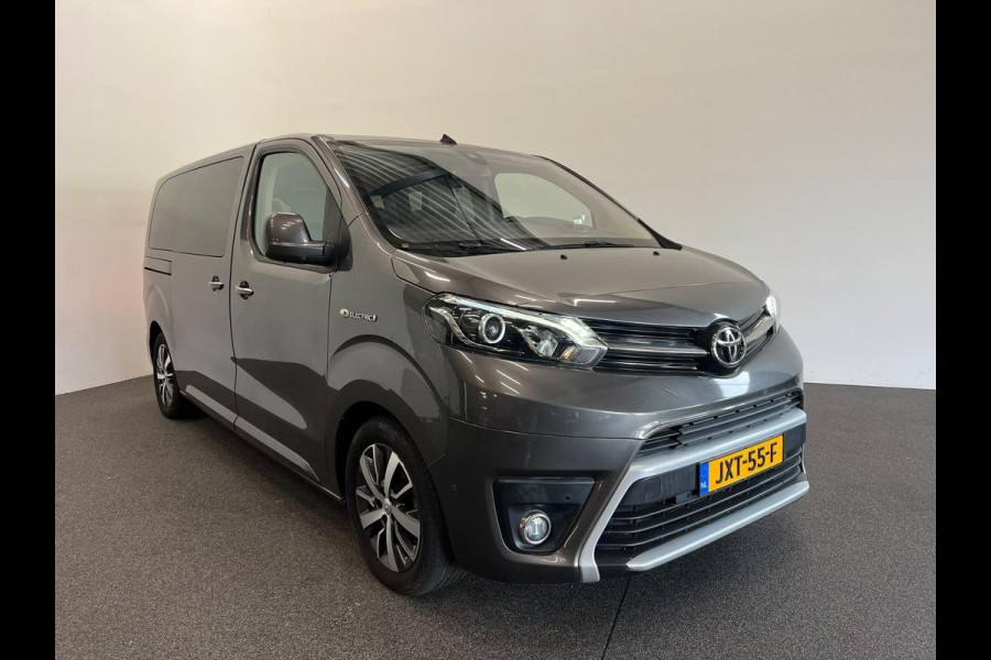 Toyota PROACE Electric Verso L2 Extra Range Luxury 75 kWh 8p Personen bus Panorama dak Lederen bekleding Voorstoelen Climate Control Apple Carplay Android Auto Parkeer sensoren Cruise Control Bumpers in kleur
