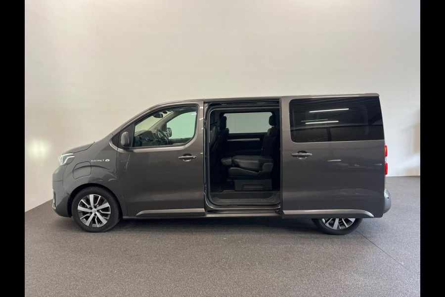 Toyota PROACE Electric Verso L2 Extra Range Luxury 75 kWh 8p Personen bus Panorama dak Lederen bekleding Voorstoelen Climate Control Apple Carplay Android Auto Parkeer sensoren Cruise Control Bumpers in kleur