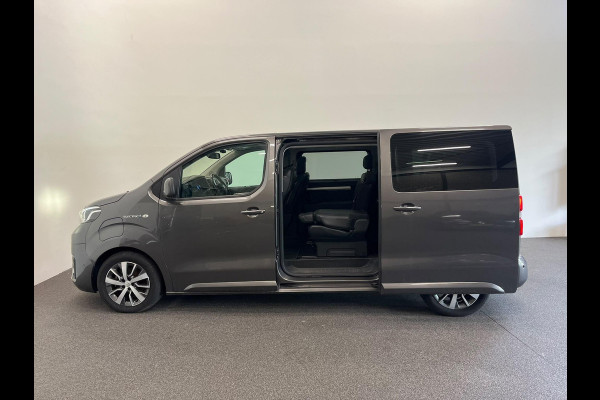 Toyota PROACE Electric Verso L2 Extra Range Luxury 75 kWh 8p Personen bus Panorama dak Lederen bekleding Voorstoelen Climate Control Apple Carplay Android Auto Parkeer sensoren Cruise Control Bumpers in kleur