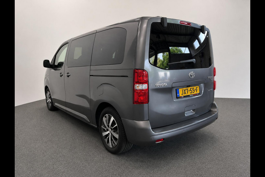 Toyota PROACE Electric Verso L2 Extra Range Luxury 75 kWh 8p Personen bus Panorama dak Lederen bekleding Voorstoelen Climate Control Apple Carplay Android Auto Parkeer sensoren Cruise Control Bumpers in kleur
