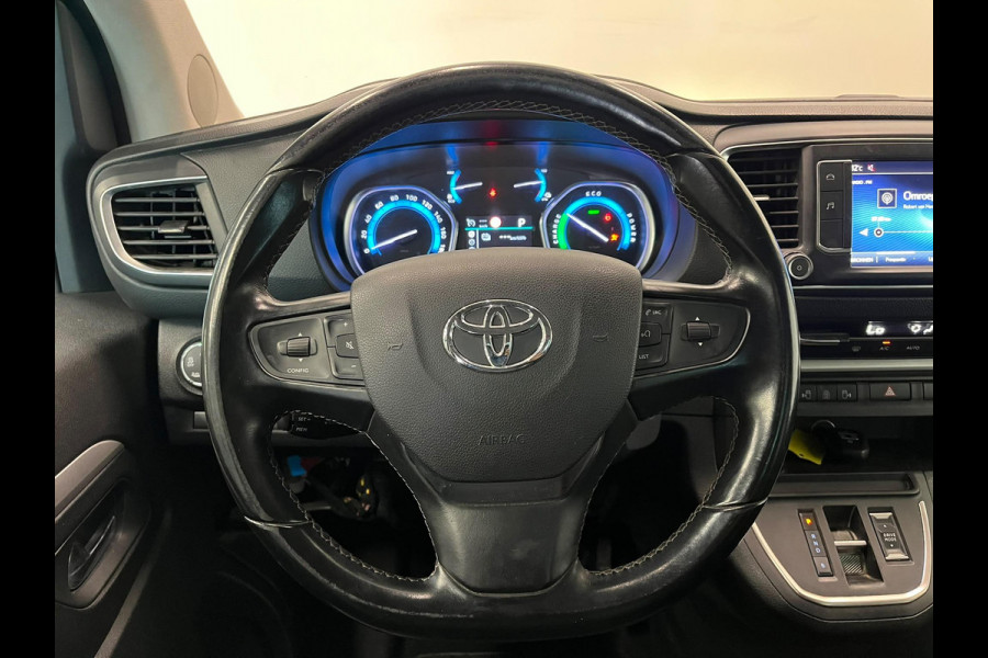 Toyota PROACE Electric Verso L2 Extra Range Luxury 75 kWh 8p Personen bus Panorama dak Lederen bekleding Voorstoelen Climate Control Apple Carplay Android Auto Parkeer sensoren Cruise Control Bumpers in kleur