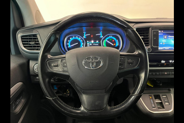 Toyota PROACE Electric Verso L2 Extra Range Luxury 75 kWh 8p Personen bus Panorama dak Lederen bekleding Voorstoelen Climate Control Apple Carplay Android Auto Parkeer sensoren Cruise Control Bumpers in kleur