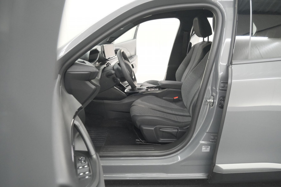 Peugeot 2008 PureTech 100 Allure | Allseason Banden | 360 Camera | Adaptieve Cruise Control | Dodehoekdetetie | Navigatie