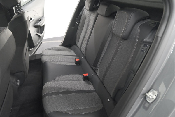 Peugeot 2008 PureTech 100 Allure | Allseason Banden | 360 Camera | Adaptieve Cruise Control | Dodehoekdetetie | Navigatie