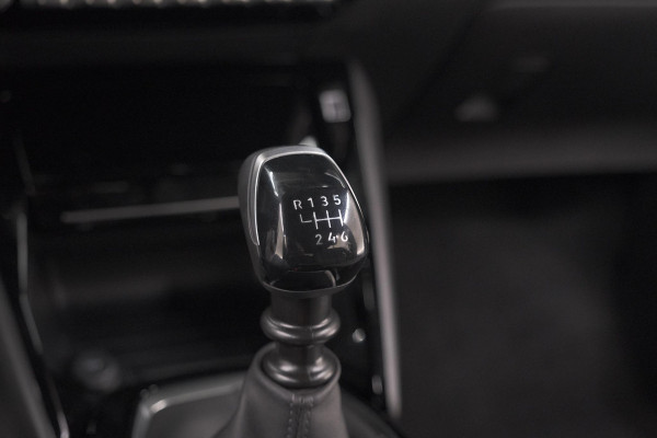 Peugeot 2008 PureTech 100 Allure | Allseason Banden | 360 Camera | Adaptieve Cruise Control | Dodehoekdetetie | Navigatie