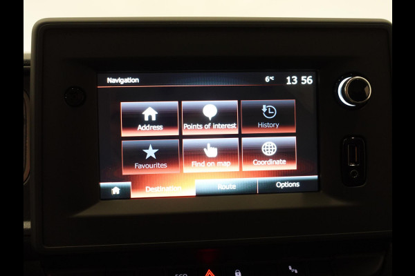 Renault Master T33 2.3 dCi 135 L2H2 BPM VRIJ! Airco Cruise control Parkeersensoren Navigatie Trekhaak