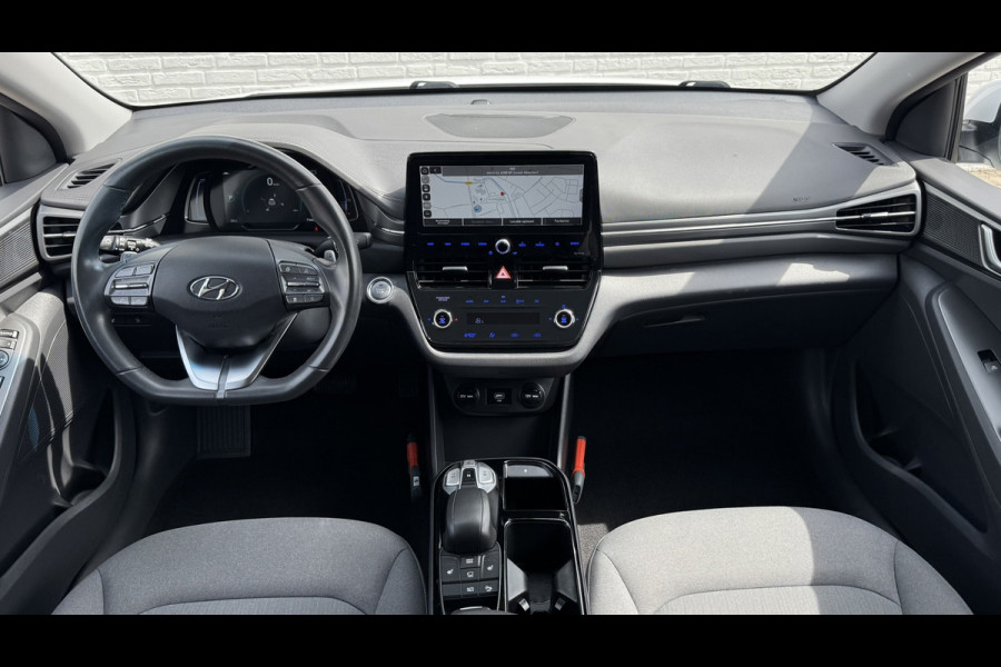 Hyundai IONIQ Comfort EV 38 kWh +300km rijbereik Camera Navi Stoelverwarming Carplay Cruise