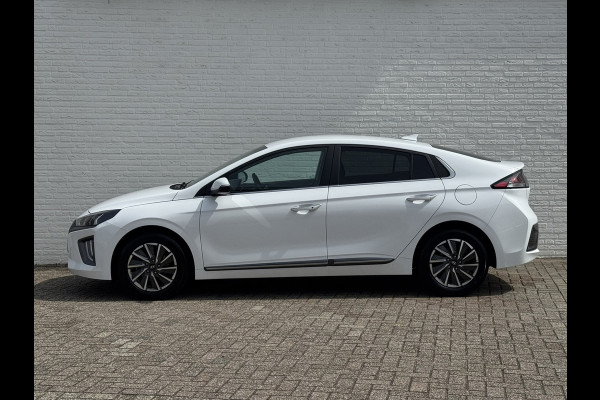 Hyundai IONIQ Comfort EV 38 kWh +300km rijbereik Camera Navi Stoelverwarming Carplay Cruise
