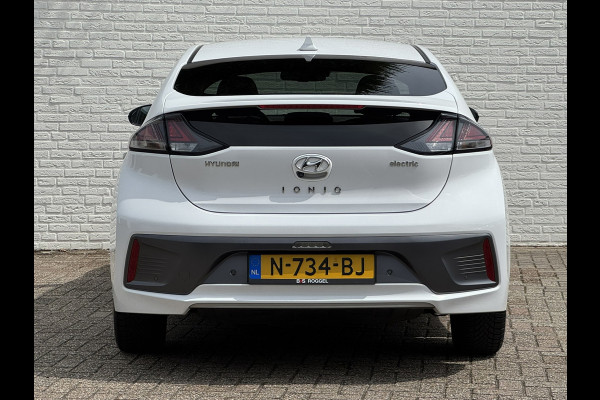 Hyundai IONIQ Comfort EV 38 kWh +300km rijbereik Camera Navi Stoelverwarming Carplay Cruise