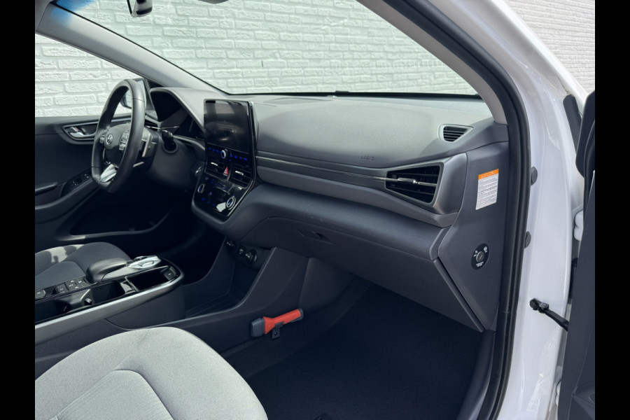 Hyundai IONIQ Comfort EV 38 kWh +300km rijbereik Camera Navi Stoelverwarming Carplay Cruise