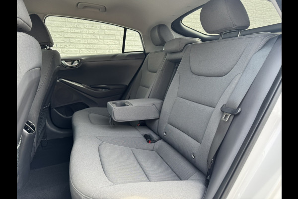 Hyundai IONIQ Comfort EV 38 kWh +300km rijbereik Camera Navi Stoelverwarming Carplay Cruise