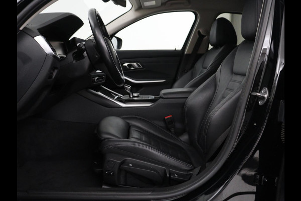 BMW 3 Serie Touring 318i Business Edition Plus | Leder | Stoelverwarming | Carplay | Virtueel dashboard | Cruise control | Climate control | Park assist | Full LED |