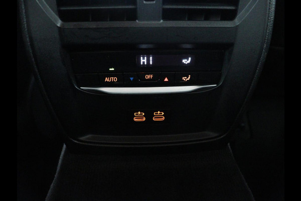 BMW 3 Serie Touring 318i Business Edition Plus | Leder | Stoelverwarming | Carplay | Virtueel dashboard | Cruise control | Climate control | Park assist | Full LED |