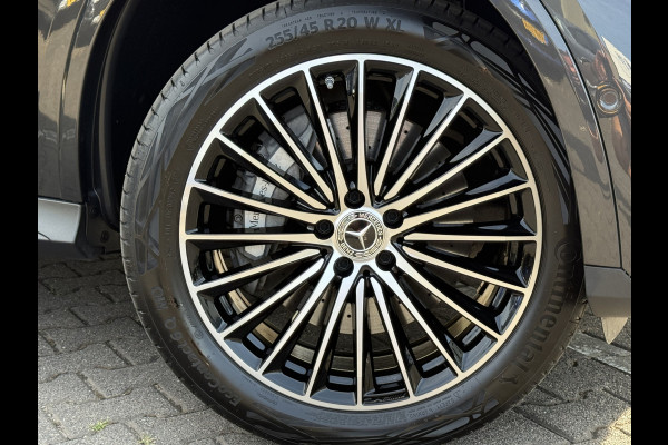 Mercedes-Benz GLC 300e 4MATIC AMG Line | Pano | Trekhaak | Distronic | Camera | 20 inch