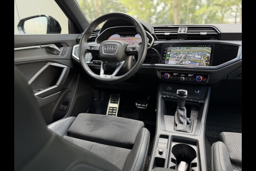 Audi Q3 Sportback 45 TFSI e S-Line |Pano|Memory|Sfeer|ACC|20"|Trekhaak|Daytona-Zwartoptiek