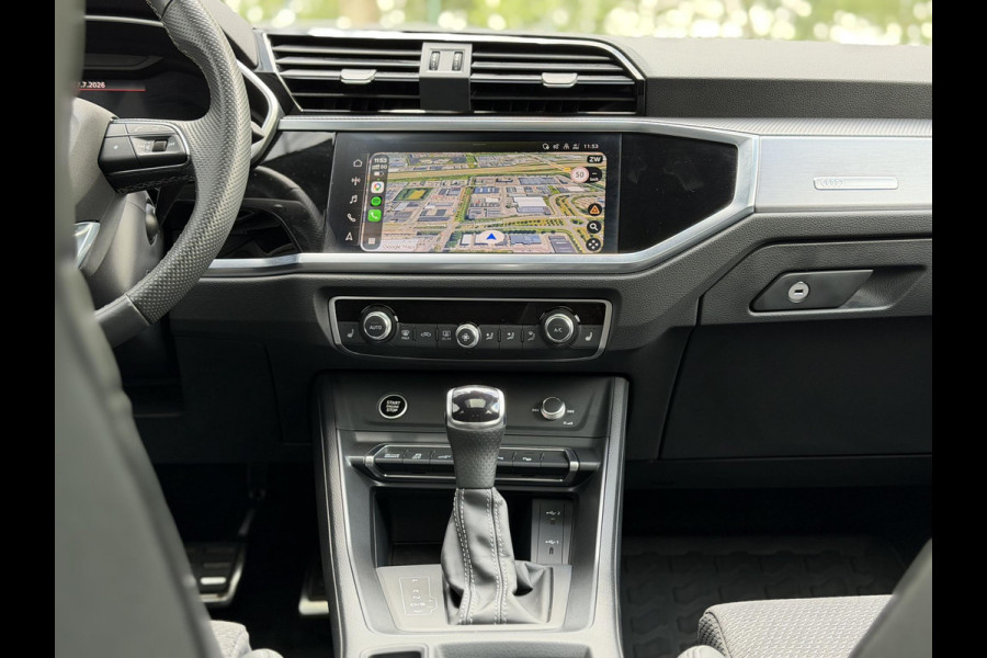 Audi Q3 Sportback 45 TFSI e S-Line |Pano|Memory|Sfeer|ACC|20"|Trekhaak|Daytona-Zwartoptiek