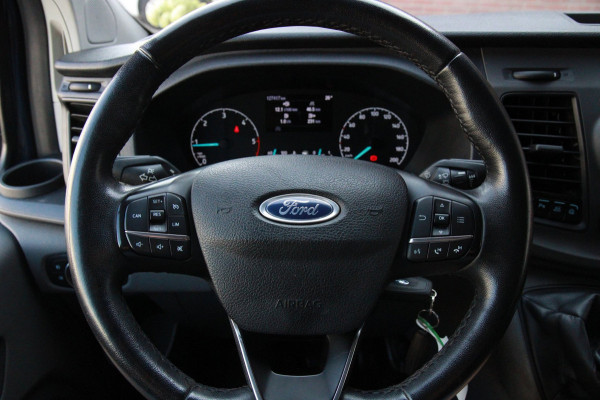 Ford Transit Custom 320 2.0 TDCI 130PK L2H1 Trend / Trekhaak / Imperiaal / Navi / 3 zits