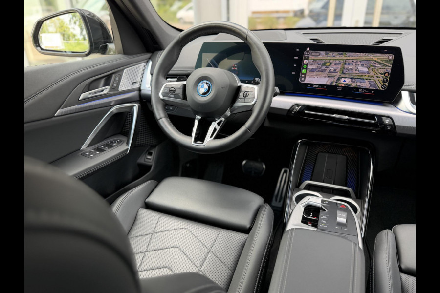 BMW X1 xDrive25e M-Sport |Pano|H/K|Leer|Innovation|360Cam|HUD|19"