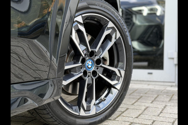 BMW X1 xDrive25e M-Sport |Pano|H/K|Leer|Innovation|360Cam|HUD|19"