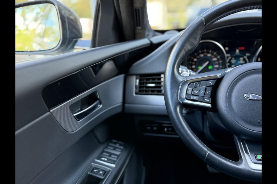 Jaguar XF Sportbrake 2.0t 250PK Chequered Flag |Pano|Leder
