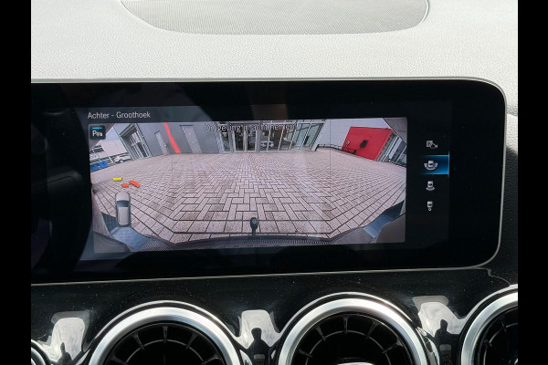 Mercedes-Benz B-Klasse 200 Bus. Solution AMG Night|Pano|Carplay|Sfeer|Cam|Trekhaak