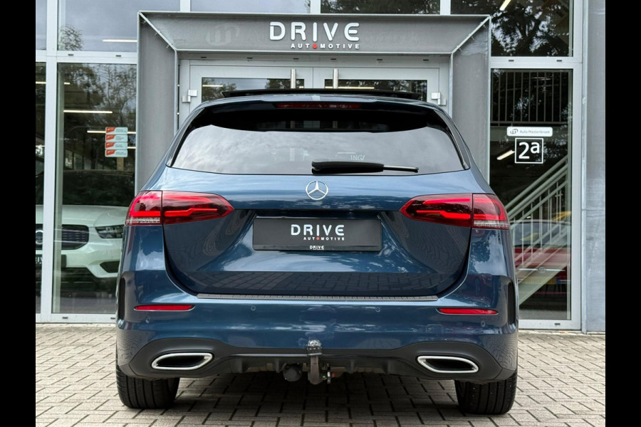 Mercedes-Benz B-Klasse 200 Bus. Solution AMG Night|Pano|Carplay|Sfeer|Cam|Trekhaak