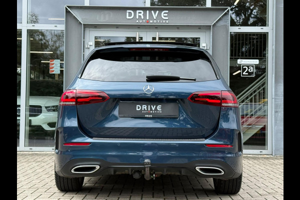 Mercedes-Benz B-Klasse 200 Bus. Solution AMG Night|Pano|Carplay|Sfeer|Cam|Trekhaak