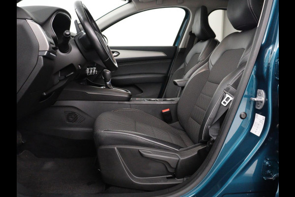 Renault Arkana 1.6 E-Tech Hybrid 145 Intens | Panoramadak | Half leder | Carplay | Adaptive cruise | Dodehoek detectie | Camera | Park assist | Climate control | Trekhaak