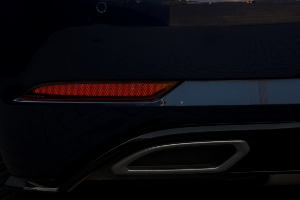 Volkswagen Golf 1.5 TSI R-Line | ACC | Panoramadak | Apple carplay | LED | Navi | Camera