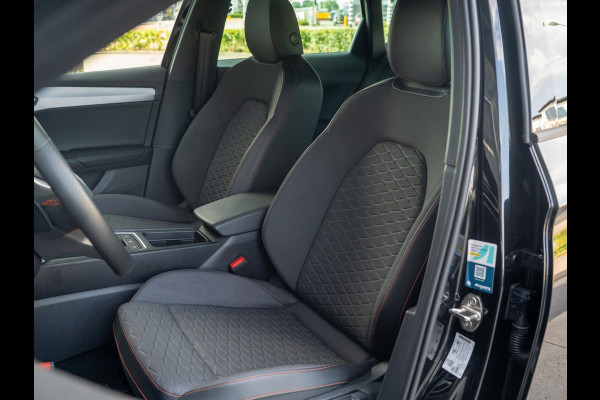 Seat Leon Sportstourer 1.0 eTSI FR Business Intense | Adaptieve cruise | Camera | Carplay