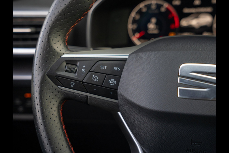 Seat Leon Sportstourer 1.0 eTSI FR Business Intense | Adaptieve cruise | Camera | Carplay